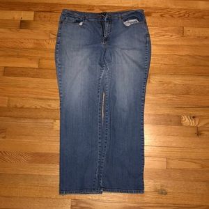 Mid rise curvy bootcut jeans